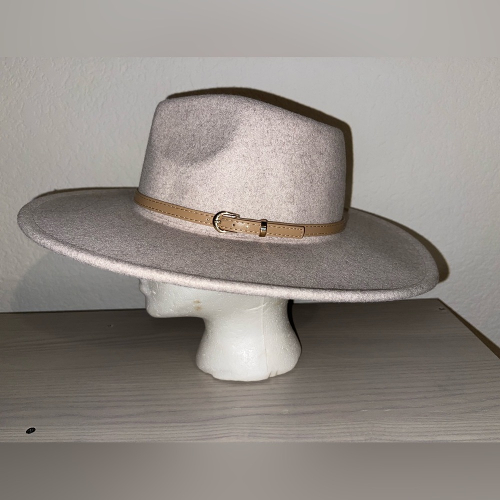 Beautiful Tan Ranchers Hat /Fedora Size‎ S/M